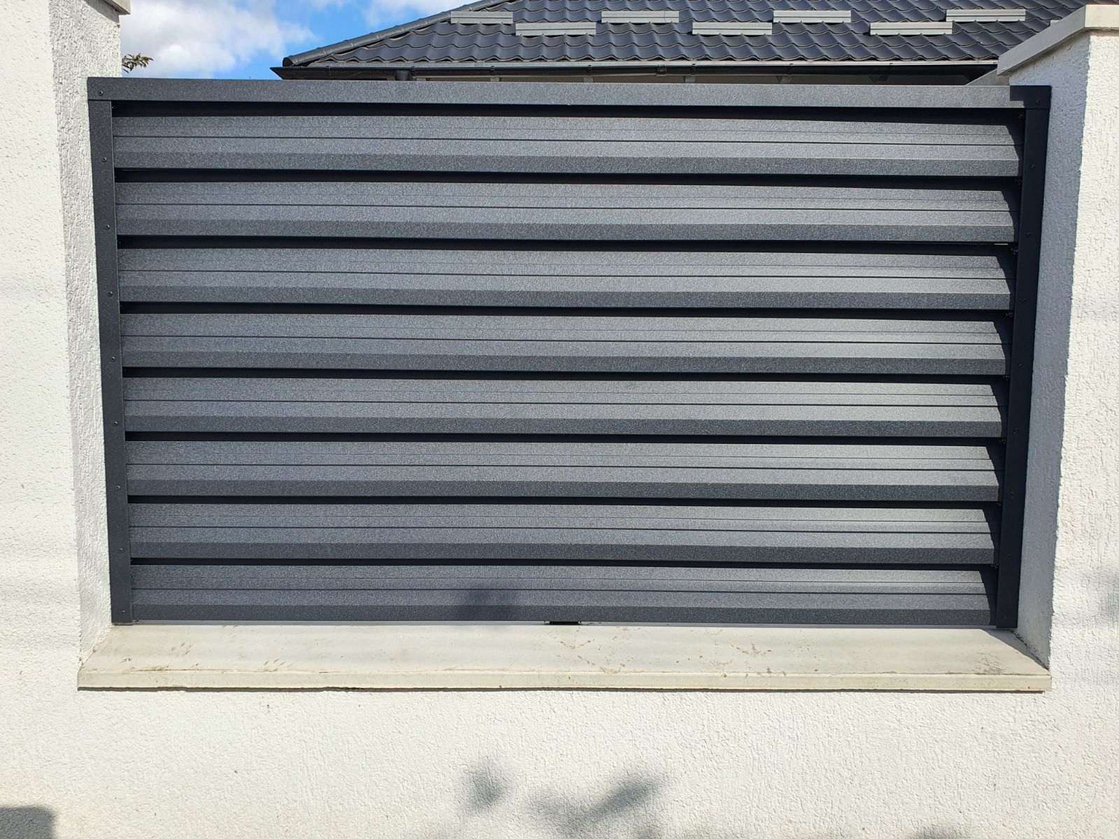 Gard metalic tip jaluzea, lamele orizontale, finisaj mat